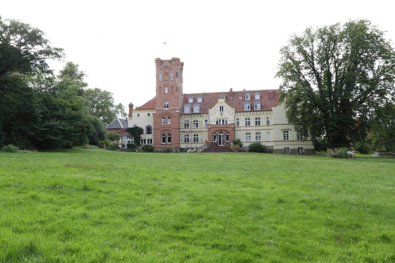Schloss Lelkendorf, FeWo Groß Gievitz Exterior foto